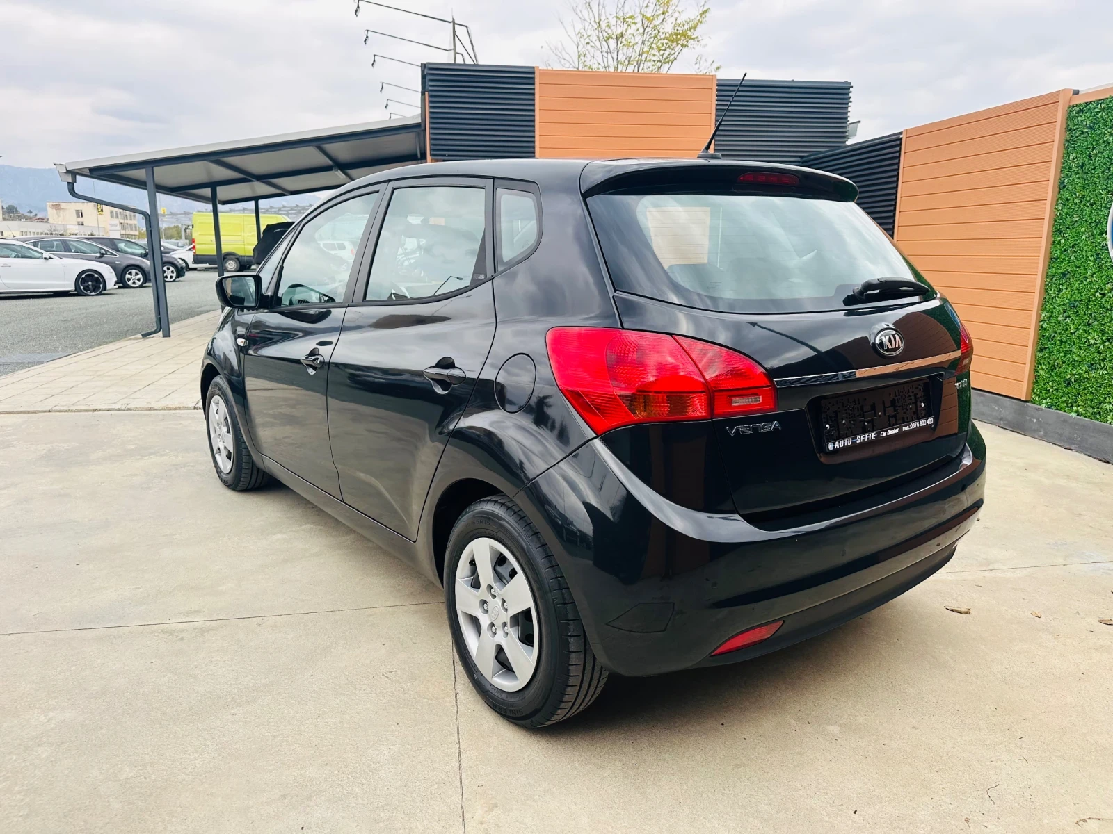 Kia Venga CRDI - изображение 7