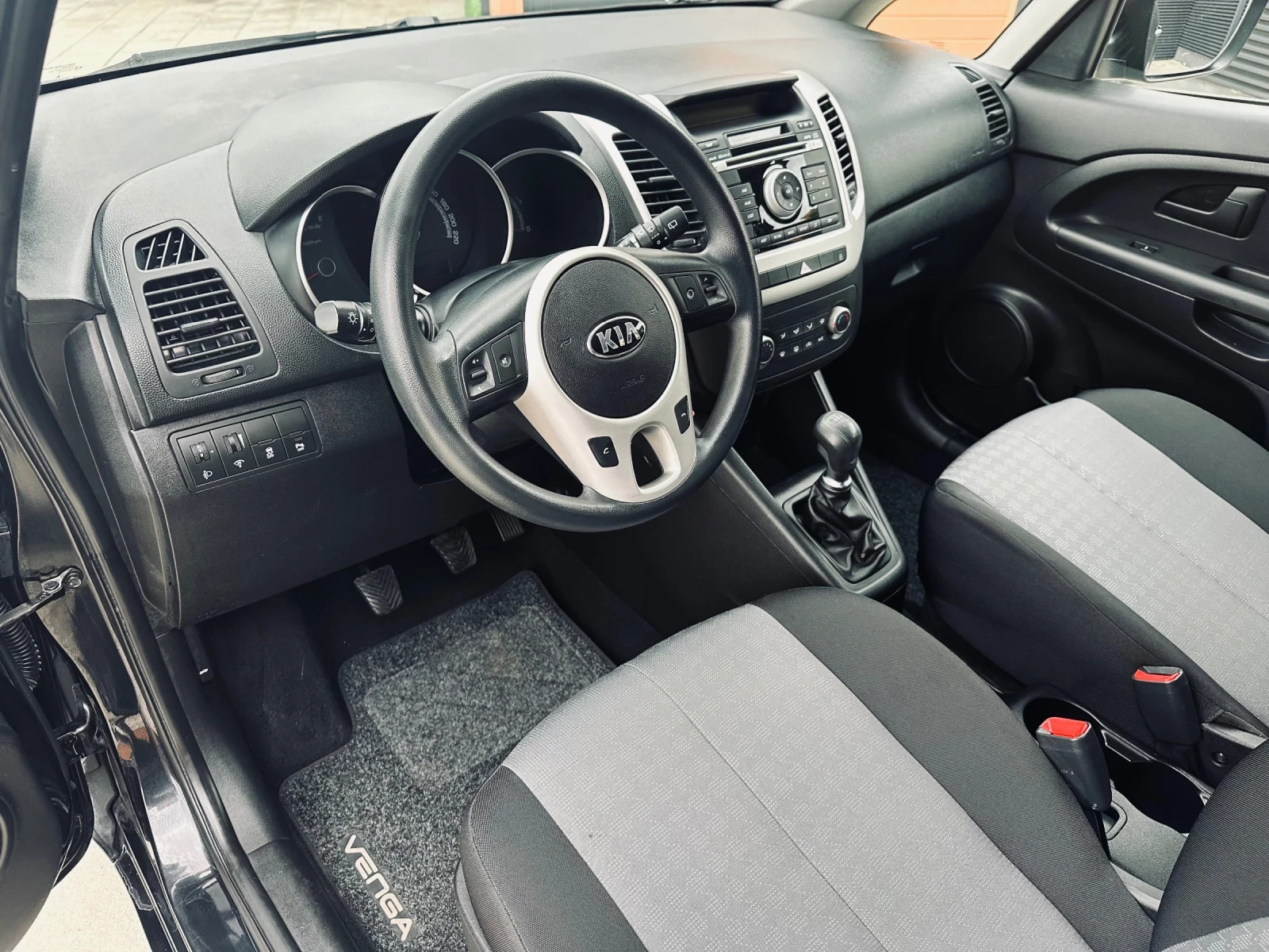 Kia Venga CRDI - изображение 10