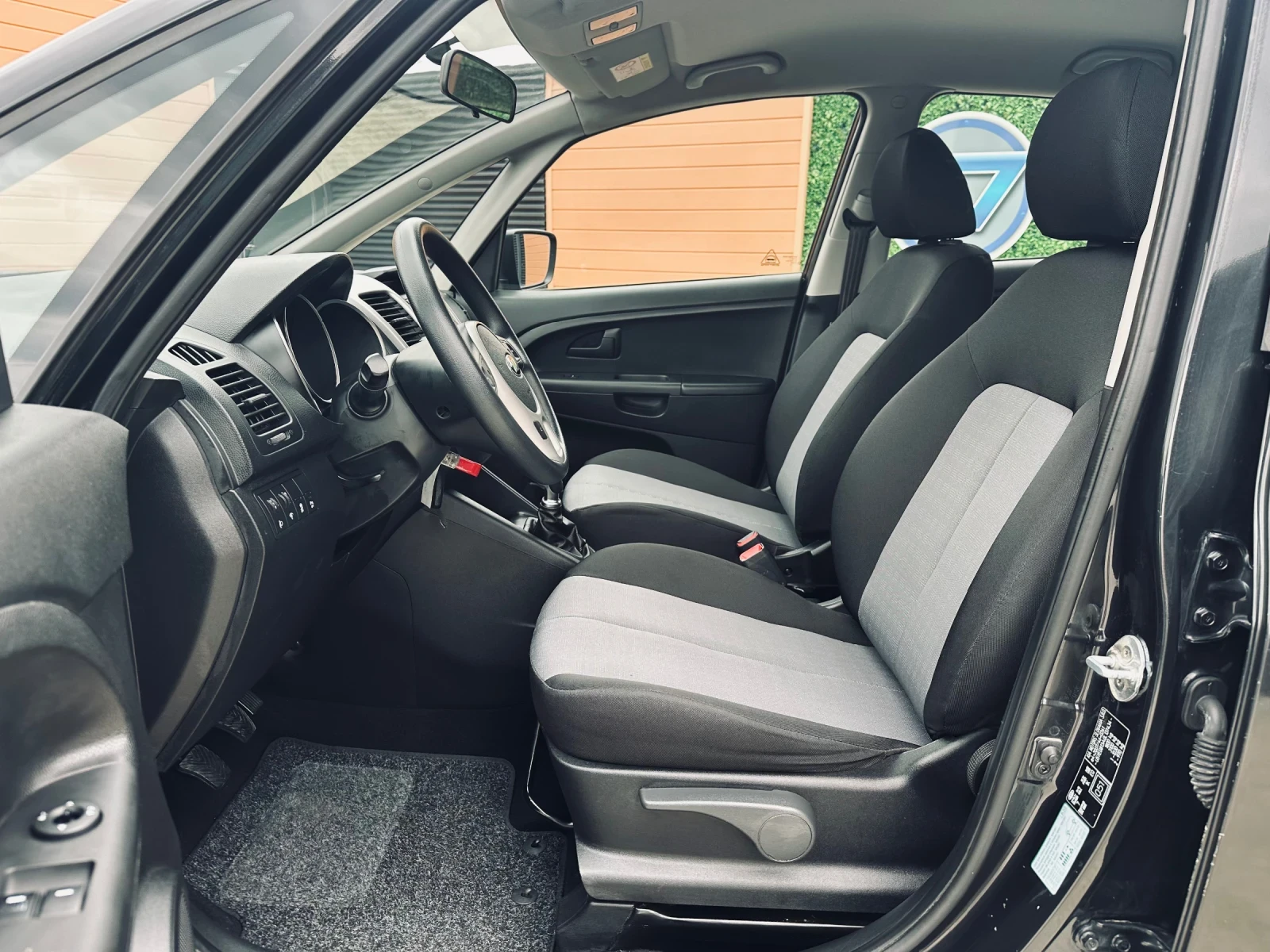 Kia Venga CRDI - изображение 9