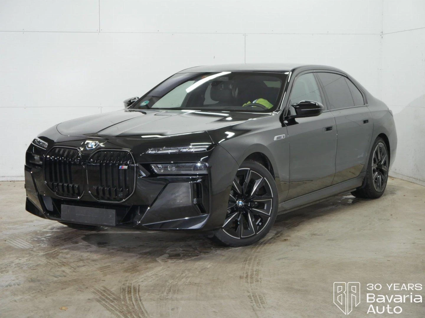 BMW i7 M70 xDrive | Mobile.bg   1