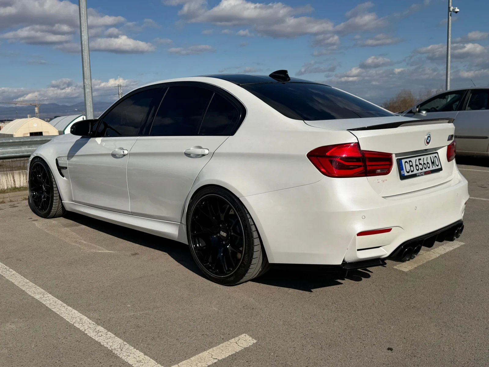 BMW M3 Competition - изображение 7