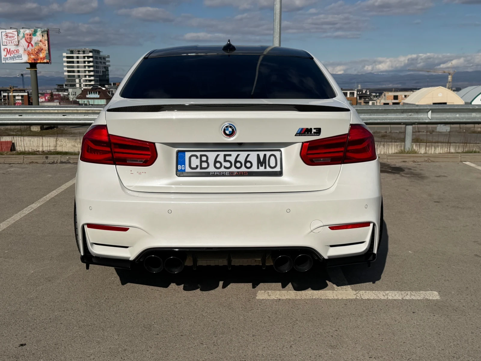 BMW M3 Competition - изображение 8