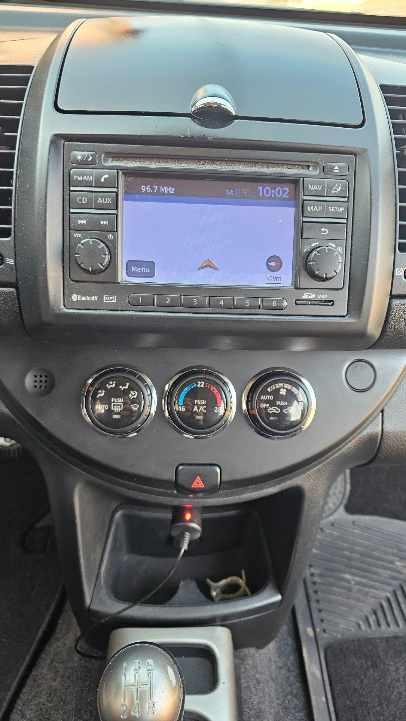 Nissan Note 1.4 , снимка 11 - Автомобили и джипове - 53733355