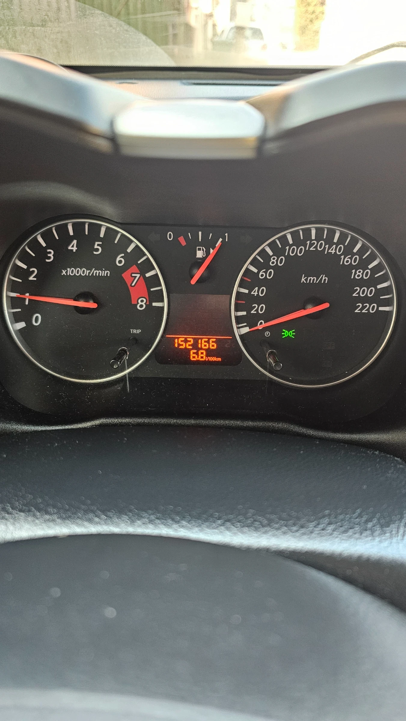 Nissan Note 1.4 , снимка 12 - Автомобили и джипове - 53733355