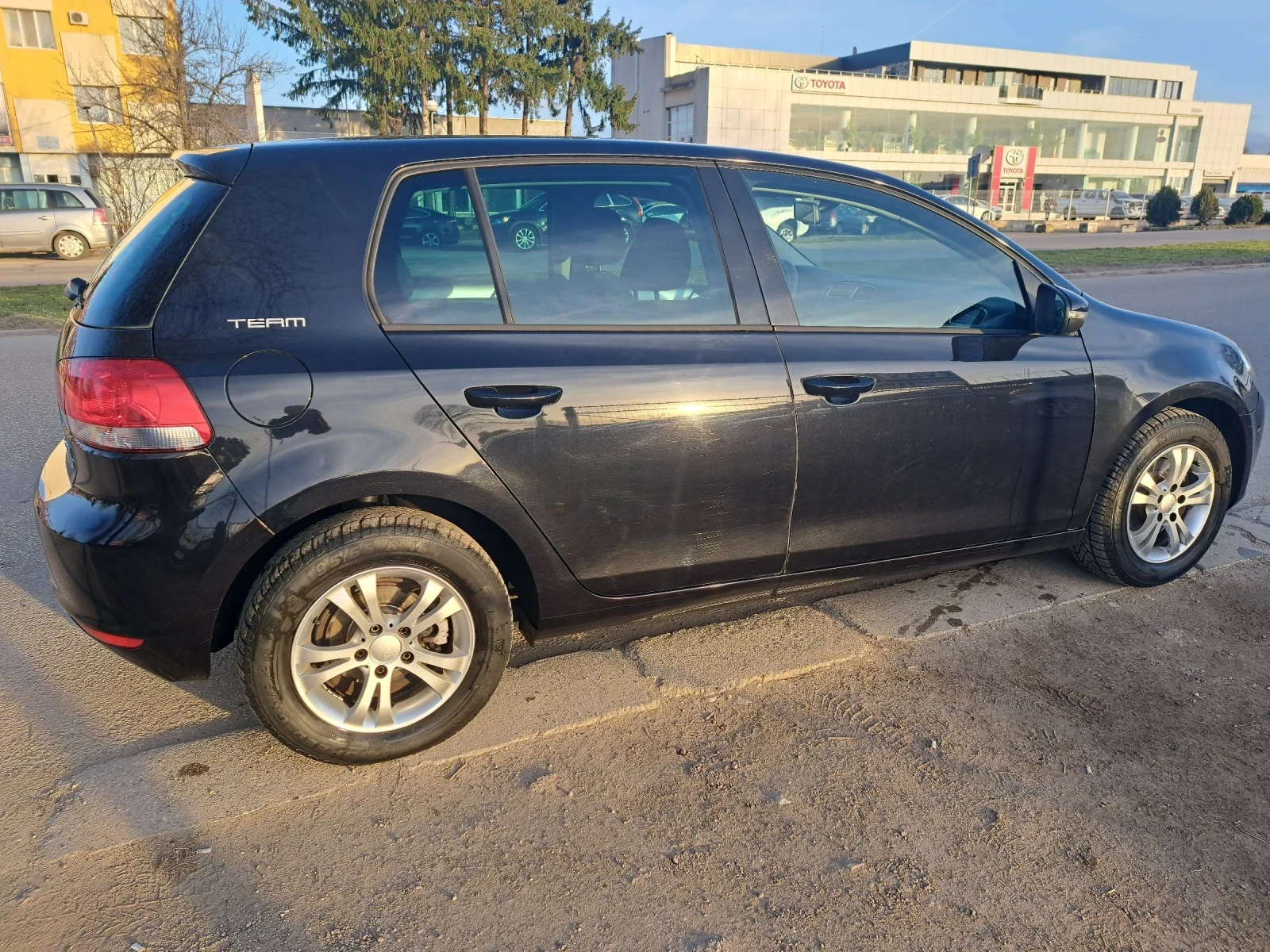 VW Golf 2.0TDI- BLUEMOTION | Mobile.bg � ����������� 3