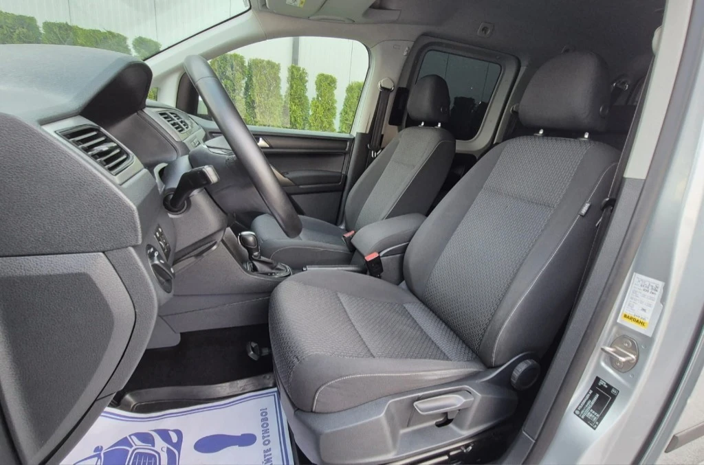 VW Caddy Life 2.0tdi, снимка 10 - Автомобили и джипове - 54261028