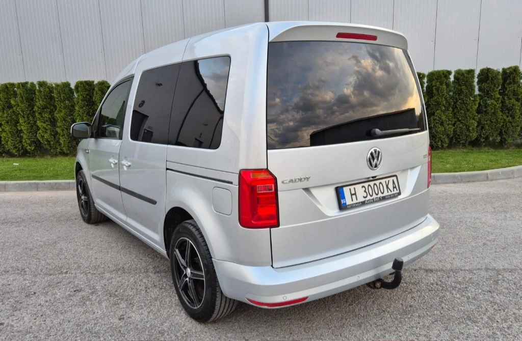 VW Caddy Life 2.0tdi, снимка 3 - Автомобили и джипове - 54261028
