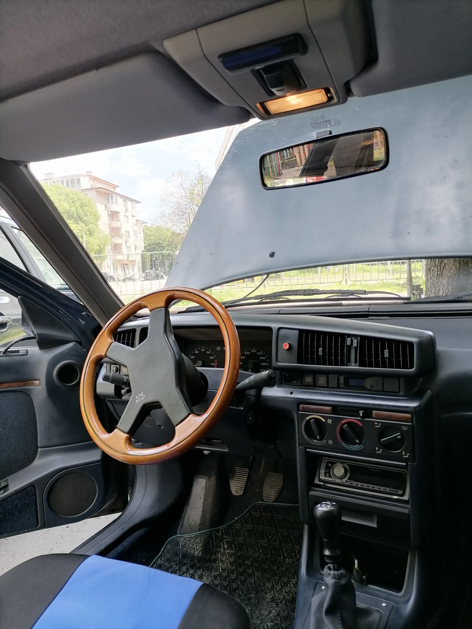 Peugeot 405 седан, снимка 6 - Автомобили и джипове - 54525633