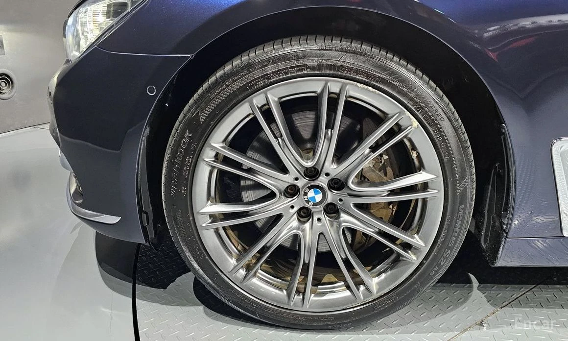 BMW 750, снимка 5 - Автомобили и джипове - 54629566
