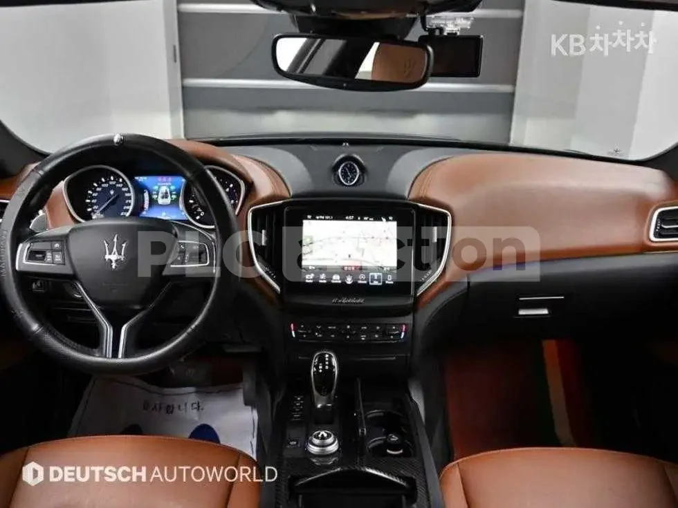 Maserati Ghibli 3.0| КАМЕРА| ШИБЕДАХ| ПОДГРЕВ| ВКЛ.ТЕХНОТЕСТ, снимка 2 - Автомобили и джипове - 54787602