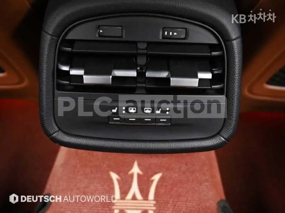 Maserati Ghibli 3.0| КАМЕРА| ШИБЕДАХ| ПОДГРЕВ| ВКЛ.ТЕХНОТЕСТ, снимка 14 - Автомобили и джипове - 54787602