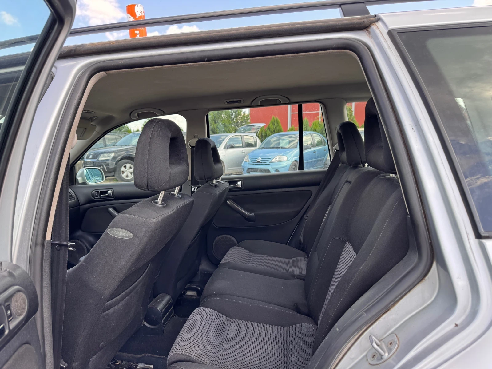 VW Bora 1.9 TDI / 4x4, снимка 9 - Автомобили и джипове - 54973669