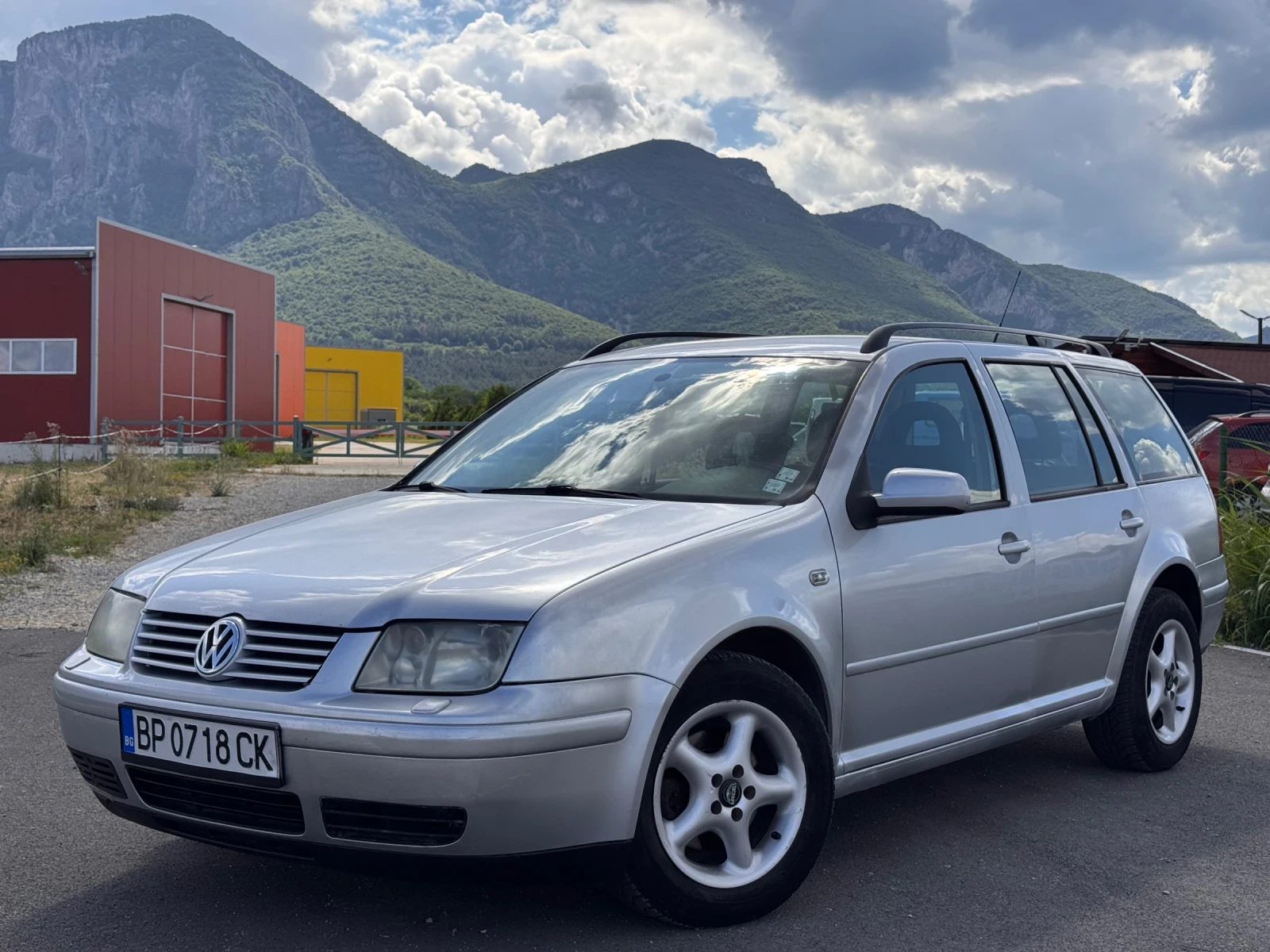 VW Bora 1.9 TDI / 4x4, снимка 2 - Автомобили и джипове - 54973669
