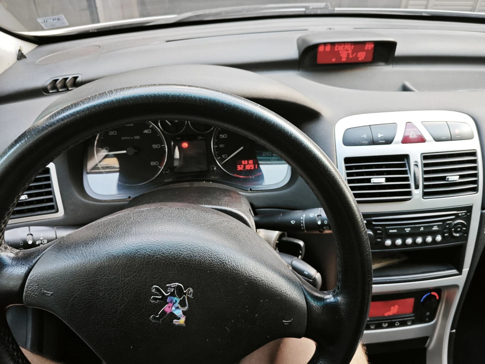 Peugeot 307, снимка 11 - Автомобили и джипове - 55423547
