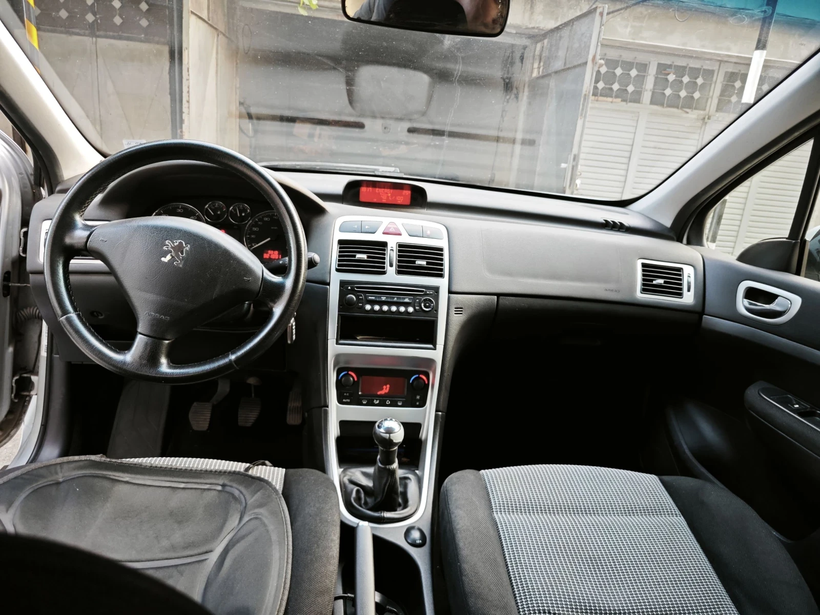 Peugeot 307, снимка 17 - Автомобили и джипове - 55423547