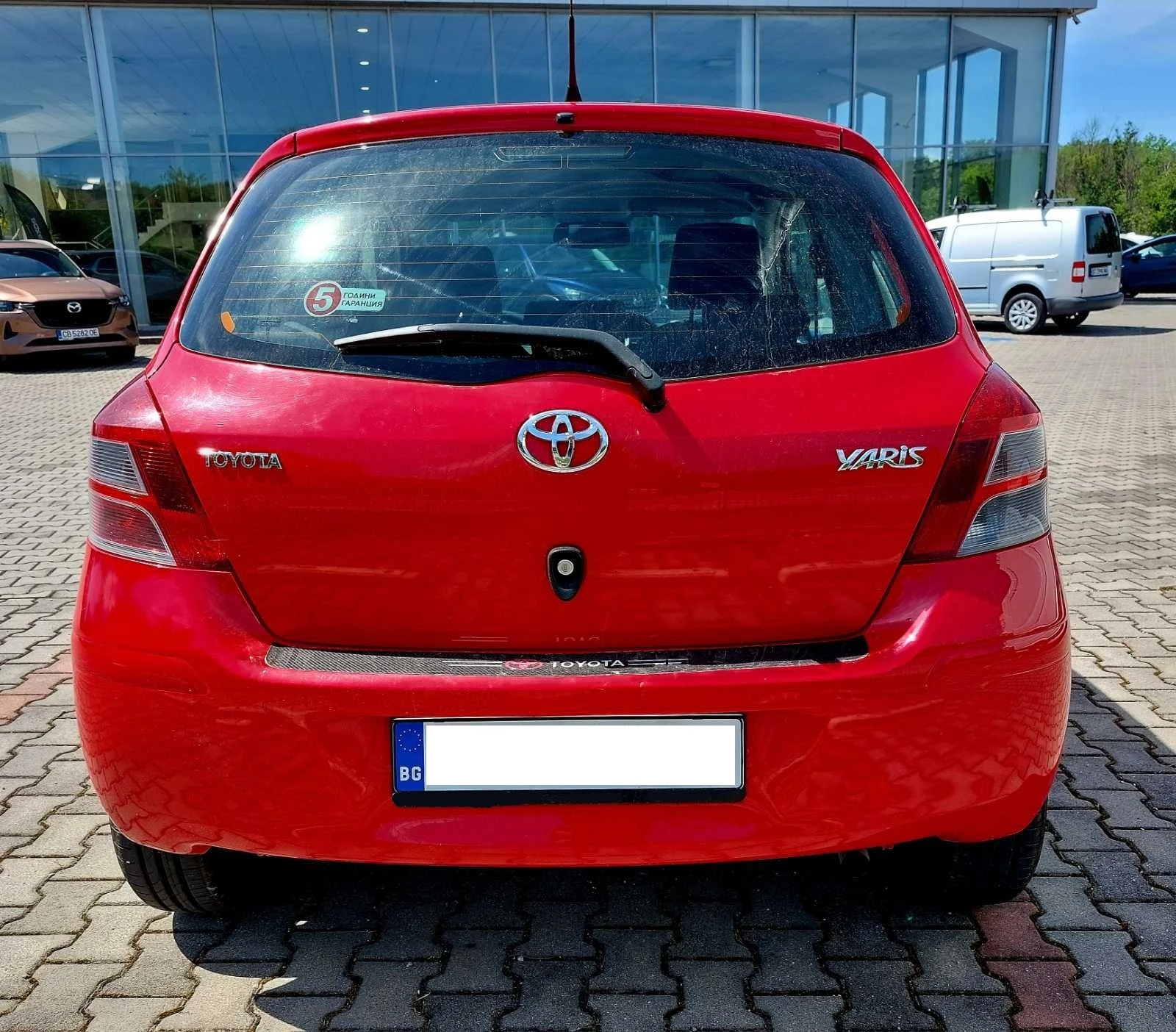 Toyota Yaris 1.0 VVT-i 5MT 3D Terra, снимка 5 - Автомобили и джипове - 55440234