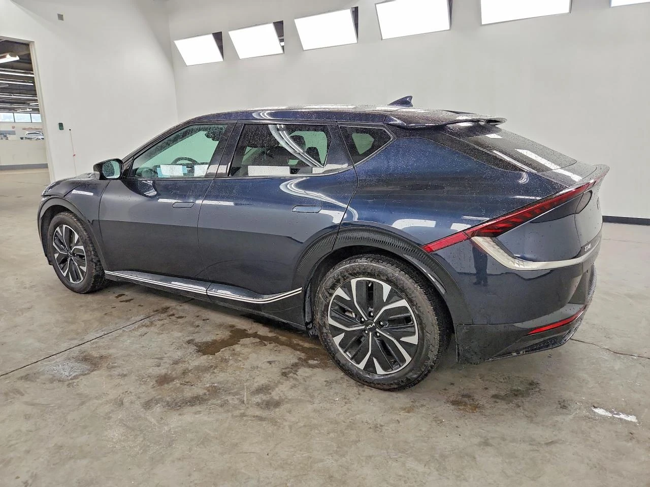 Kia EV6 0.0l Wind, снимка 2 - Автомобили и джипове - 55452458