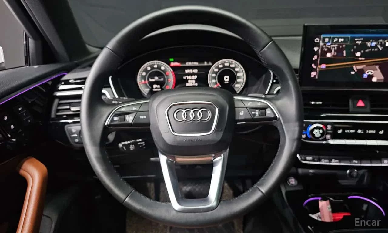 Audi A4 * 40 TFSI Premium * ОБДУХВАНЕ * ХЕДЪП * МАТРИКС  , снимка 14 - Автомобили и джипове - 55559235
