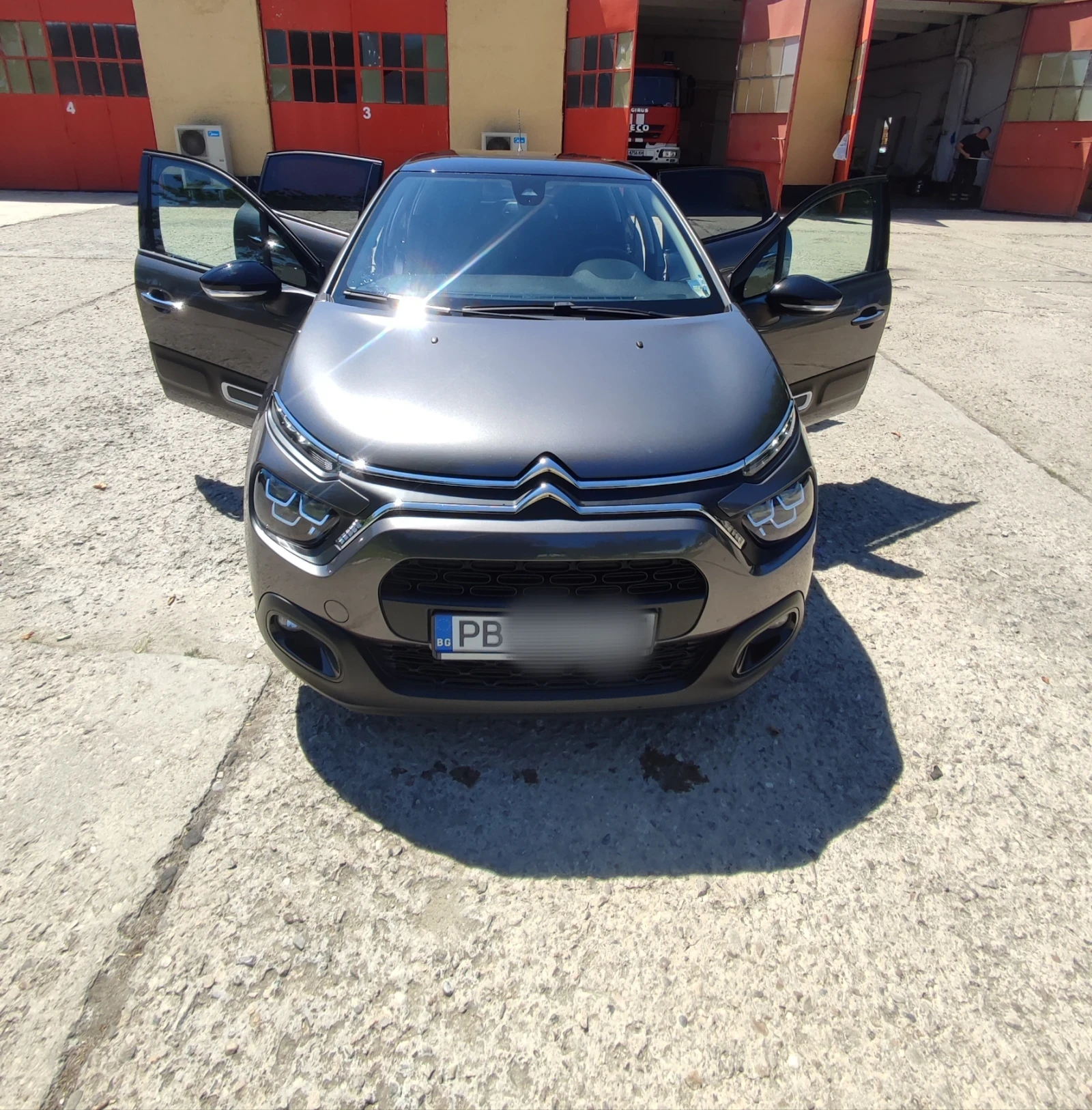 Citroen C3, снимка 3 - Автомобили и джипове - 55645355