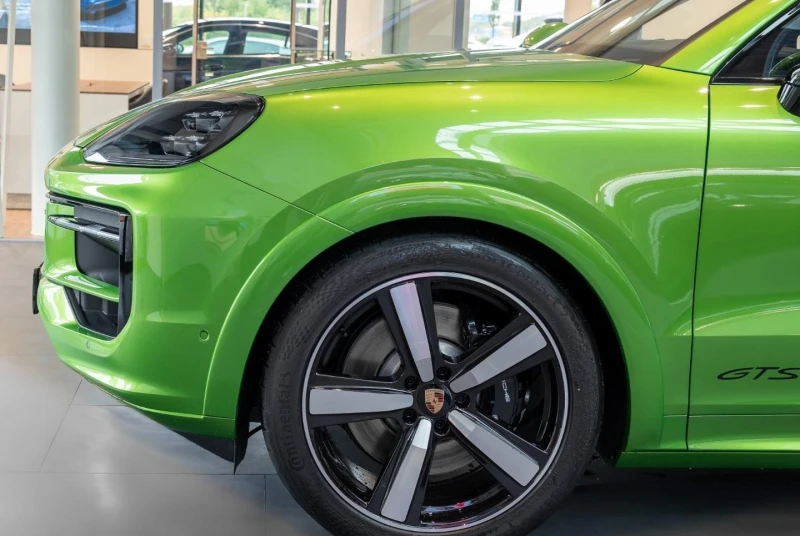 Porsche Cayenne GTS/FACELIFT/SPORT DESIGN/JAVA GREEN/BURM/PANO/HUD, снимка 4 - Автомобили и джипове - 52201856