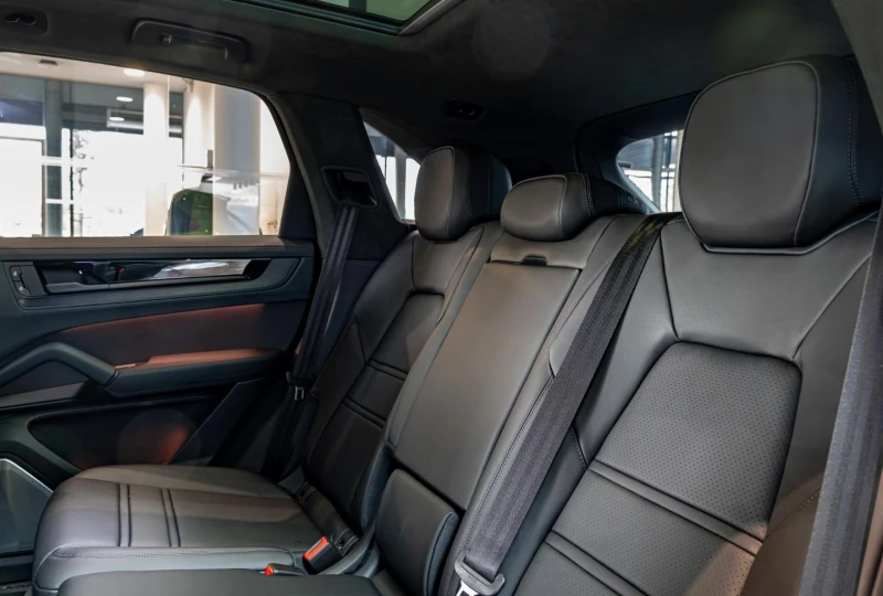 Porsche Cayenne GTS/FACELIFT/SPORT DESIGN/JAVA GREEN/BURM/PANO/HUD, снимка 15 - Автомобили и джипове - 52201856