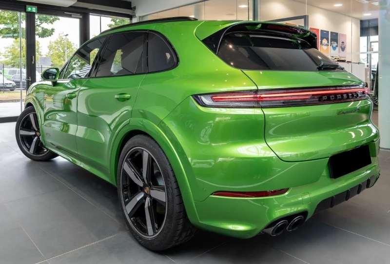 Porsche Cayenne GTS/FACELIFT/SPORT DESIGN/JAVA GREEN/BURM/PANO/HUD, снимка 5 - Автомобили и джипове - 52201856