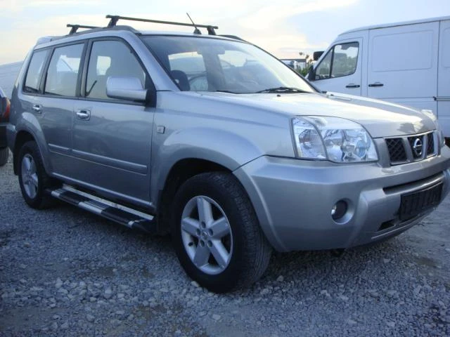 Nissan X-trail 2.2 TD-136k.c., снимка 3 - Автомобили и джипове - 15107606