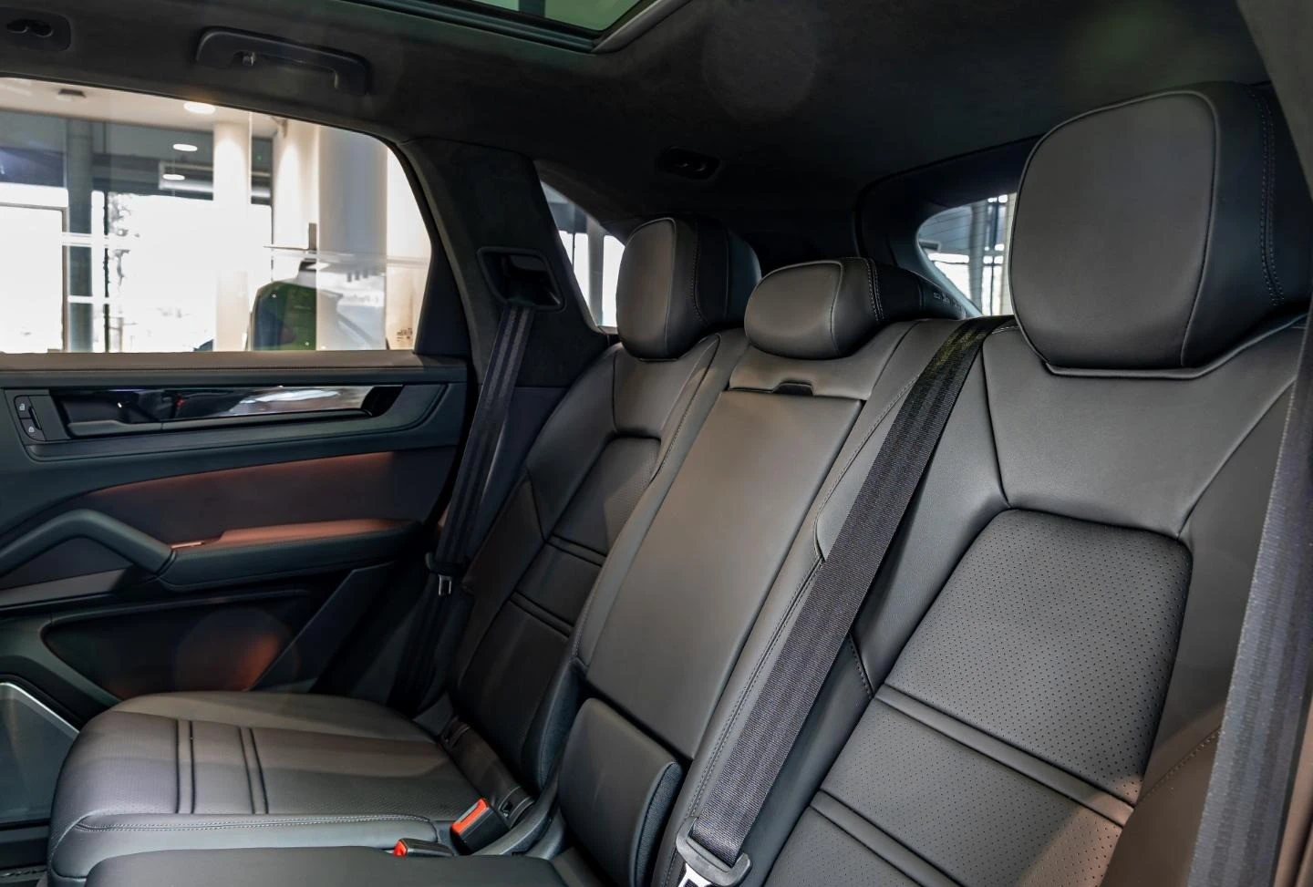 Porsche Cayenne GTS/FACELIFT/SPORT DESIGN/JAVA GREEN/BURM/PANO/HUD | Mobile.bg   15