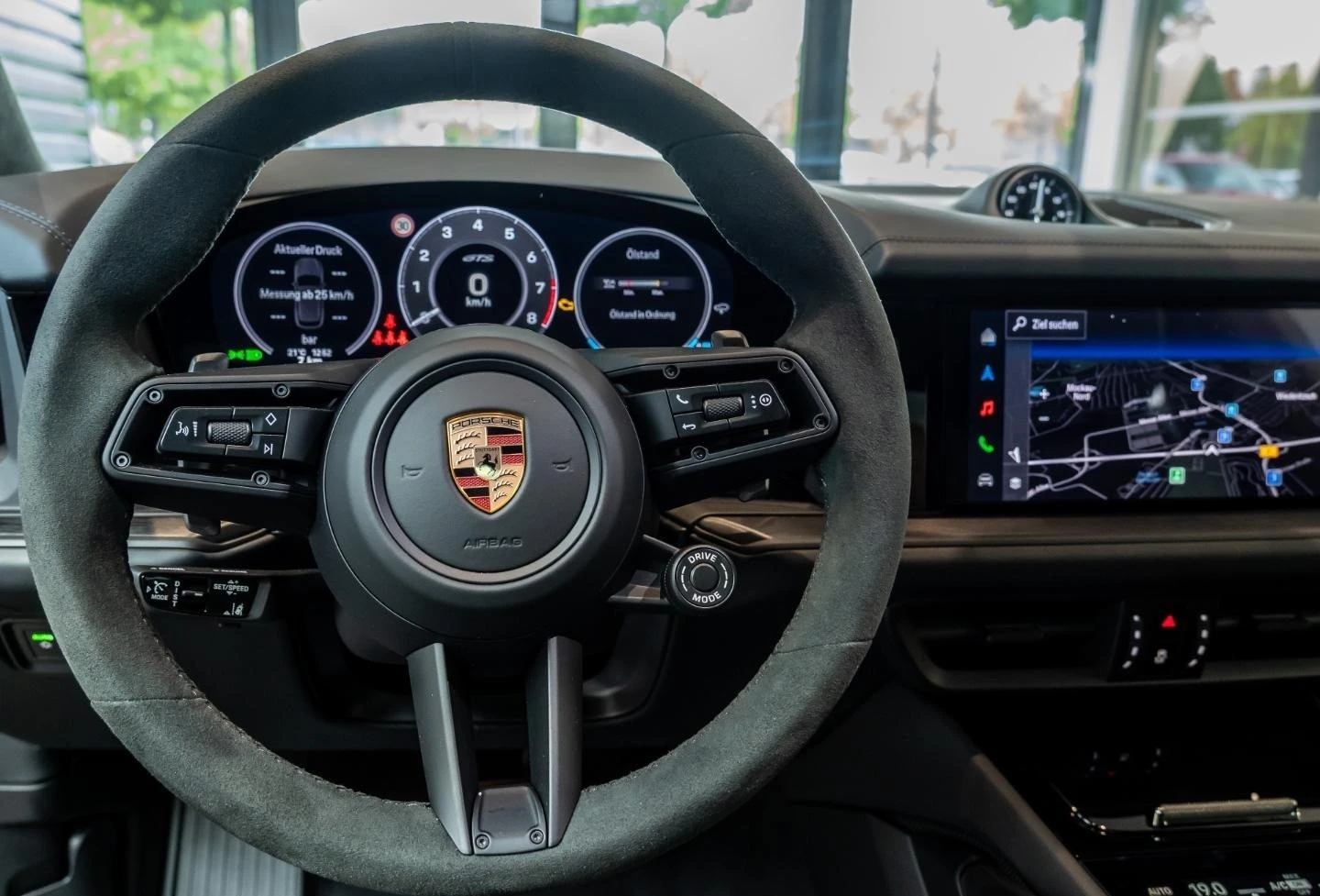 Porsche Cayenne GTS/FACELIFT/SPORT DESIGN/JAVA GREEN/BURM/PANO/HUD | Mobile.bg   11