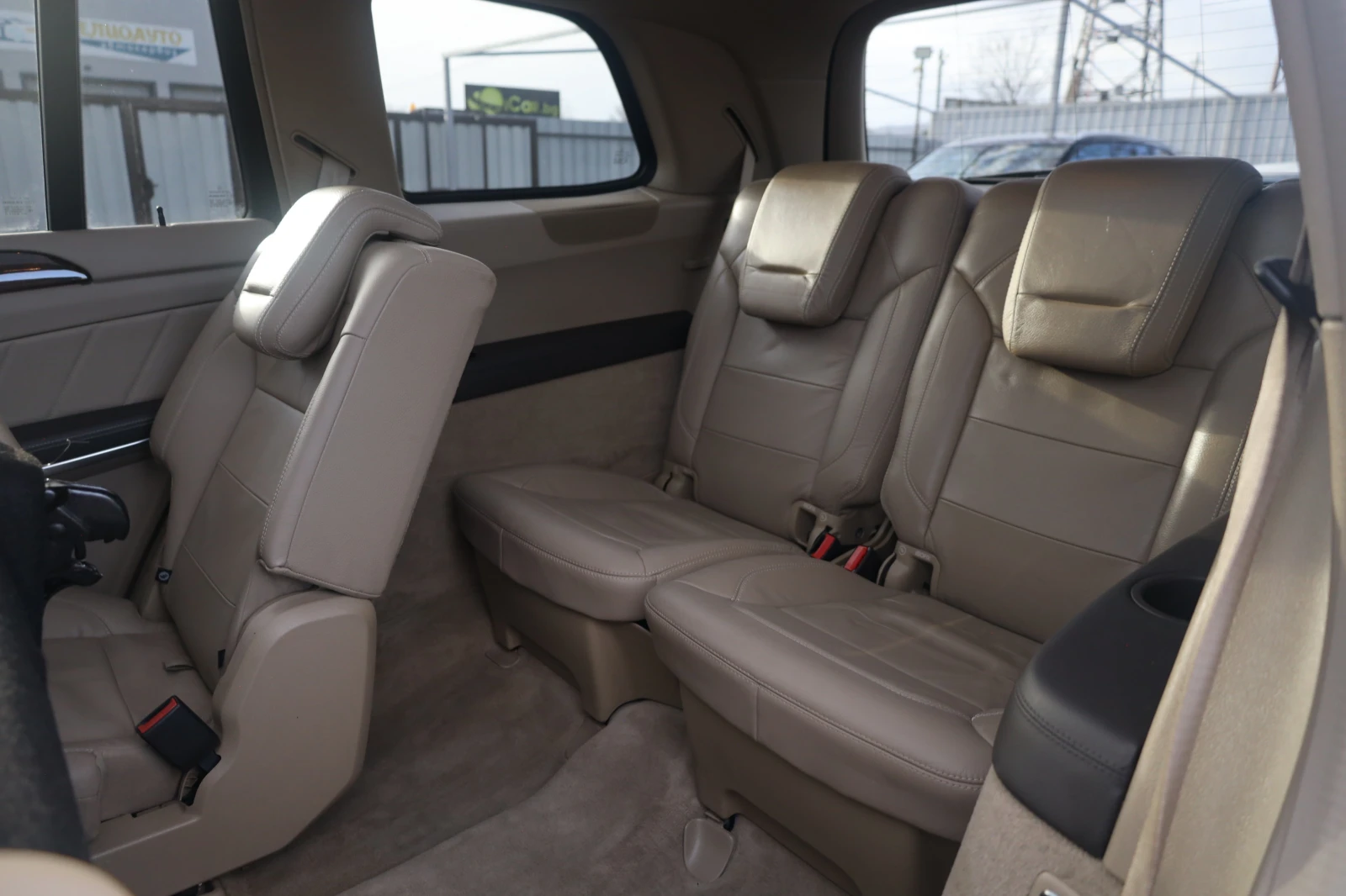 Mercedes-Benz GL 550 AMG 4M AIR KeyGO PANO SoftClos 360Kam MASSAGE iCar - изображение 10