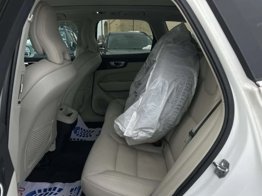 Volvo XC60 * Momentum * CARFAX * ЦЕНА ДО БГ, снимка 15 - Автомобили и джипове - 53891349