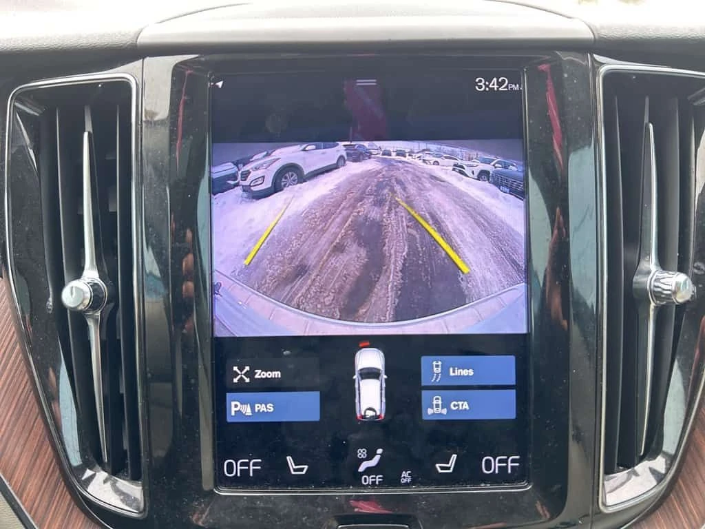 Volvo XC60 * Momentum * CARFAX * ЦЕНА ДО БГ, снимка 12 - Автомобили и джипове - 53891349