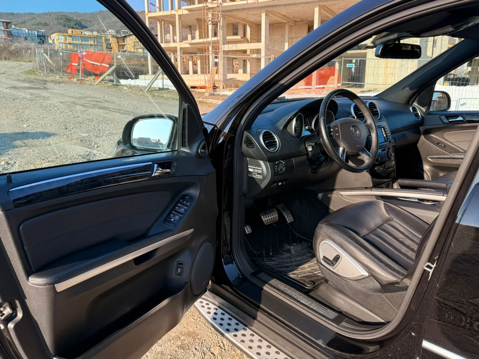 Mercedes-Benz ML 320 Edition 1 AMG Performance S / 2LOOK Edition, снимка 10 - Автомобили и джипове - 53978740