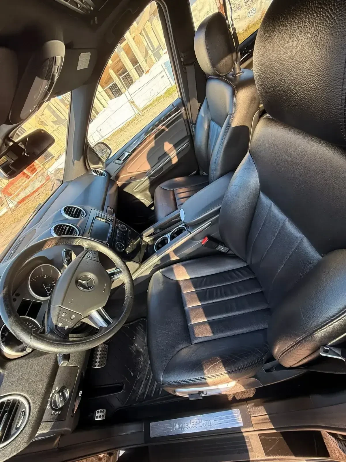 Mercedes-Benz ML 320 Edition 1 AMG Performance S / 2LOOK Edition, снимка 9 - Автомобили и джипове - 53978740