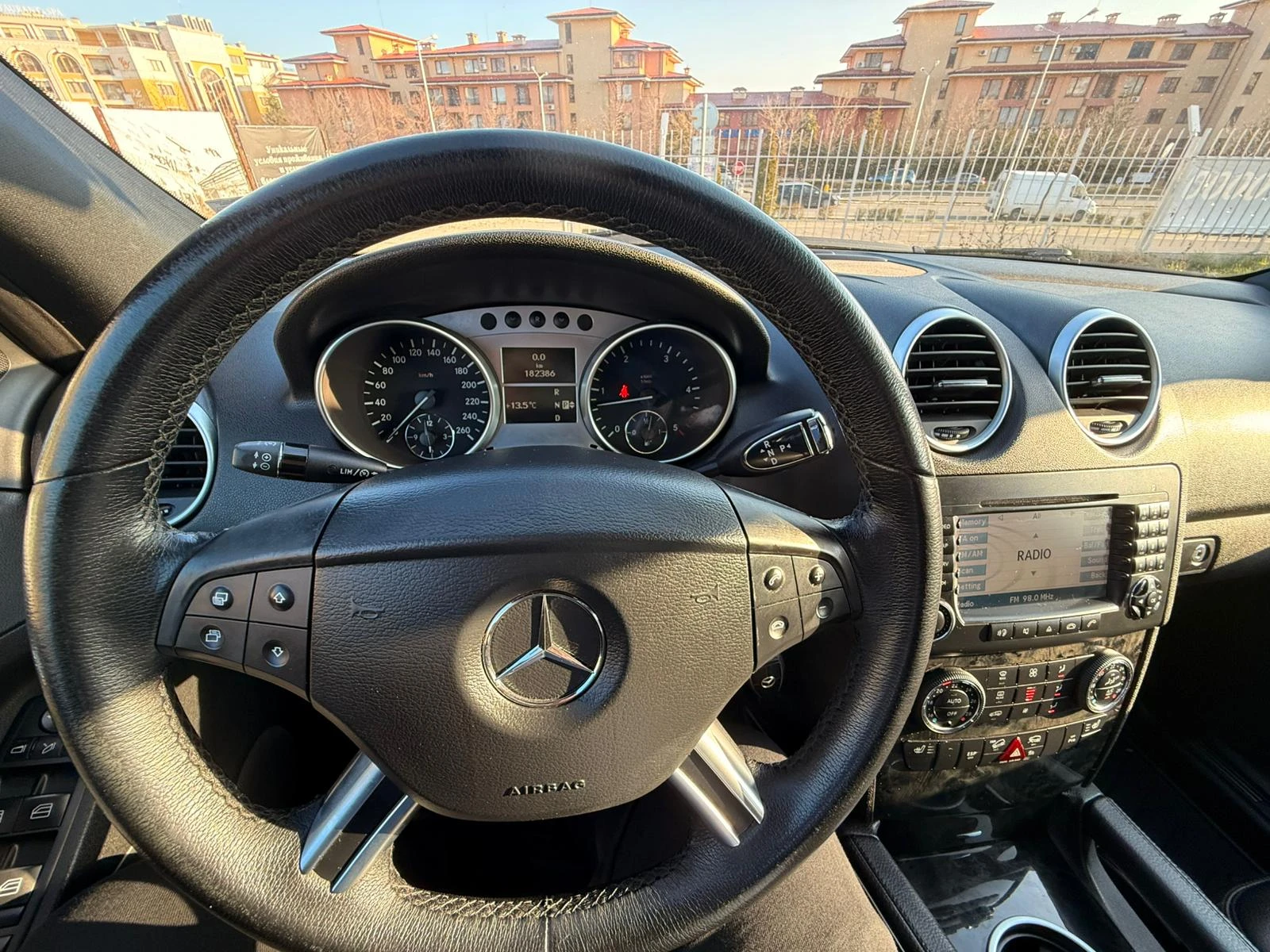 Mercedes-Benz ML 320 Edition 1 AMG Performance S / 2LOOK Edition, снимка 8 - Автомобили и джипове - 53978740