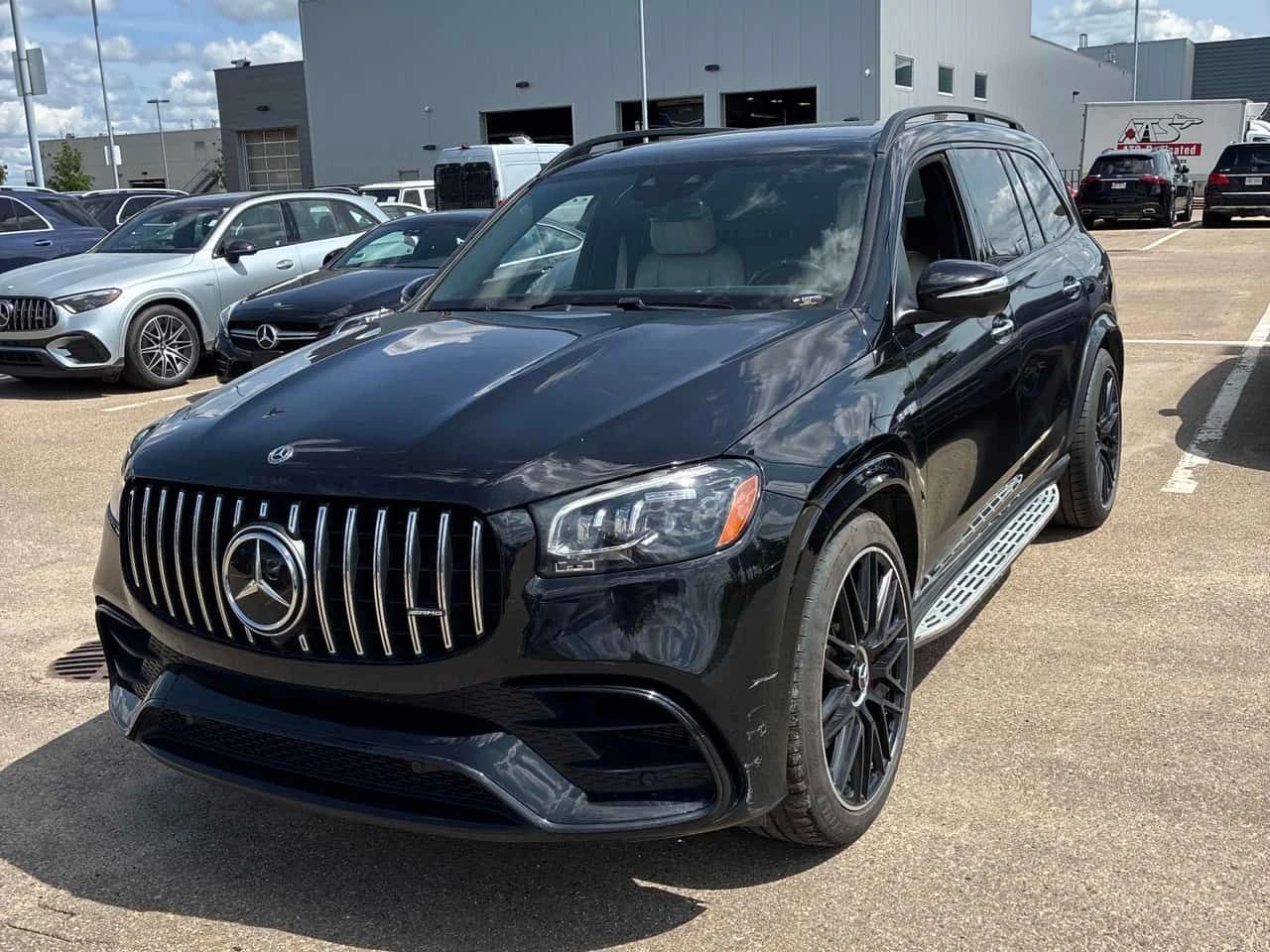 Mercedes-Benz GLS 63 AMG ДИСТРОНИК * 360 * BURMESTER * PANO * ОБДУХВАНЕ