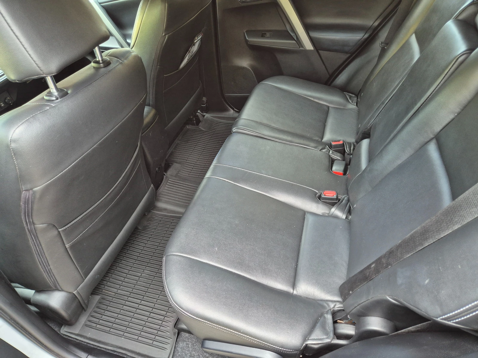 Toyota Rav4 2.5L 4X4, снимка 11 - Автомобили и джипове - 55317472