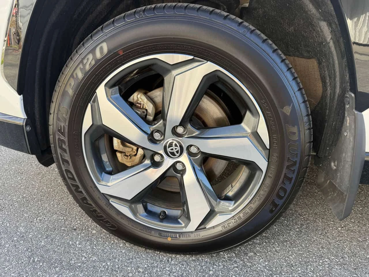 Toyota Rav4 * AWD * CARFAX * БЕЗ ПЪРВОНАЧАЛНА ВНОСКА, снимка 13 - Автомобили и джипове - 55529751