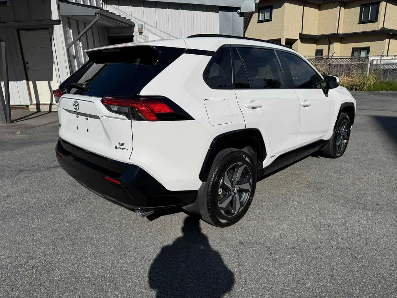 Toyota Rav4 * AWD * CARFAX * БЕЗ ПЪРВОНАЧАЛНА ВНОСКА, снимка 12 - Автомобили и джипове - 55529751