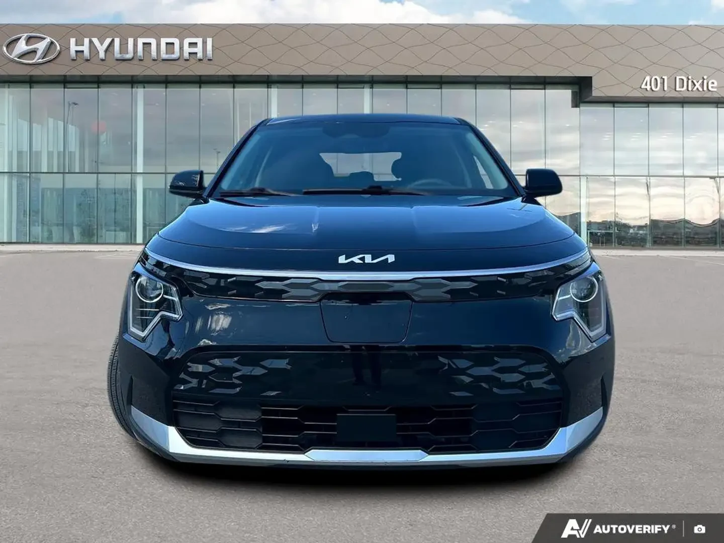 Kia Niro Premium Fwd 2 Keys Cloth Accident Free, снимка 5 - Автомобили и джипове - 55689721