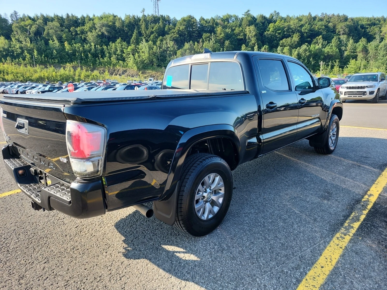 Toyota Tacoma * SR5 CREW CAB LONG BED* АВТОКРЕДИТ* , снимка 3 - Автомобили и джипове - 55928950