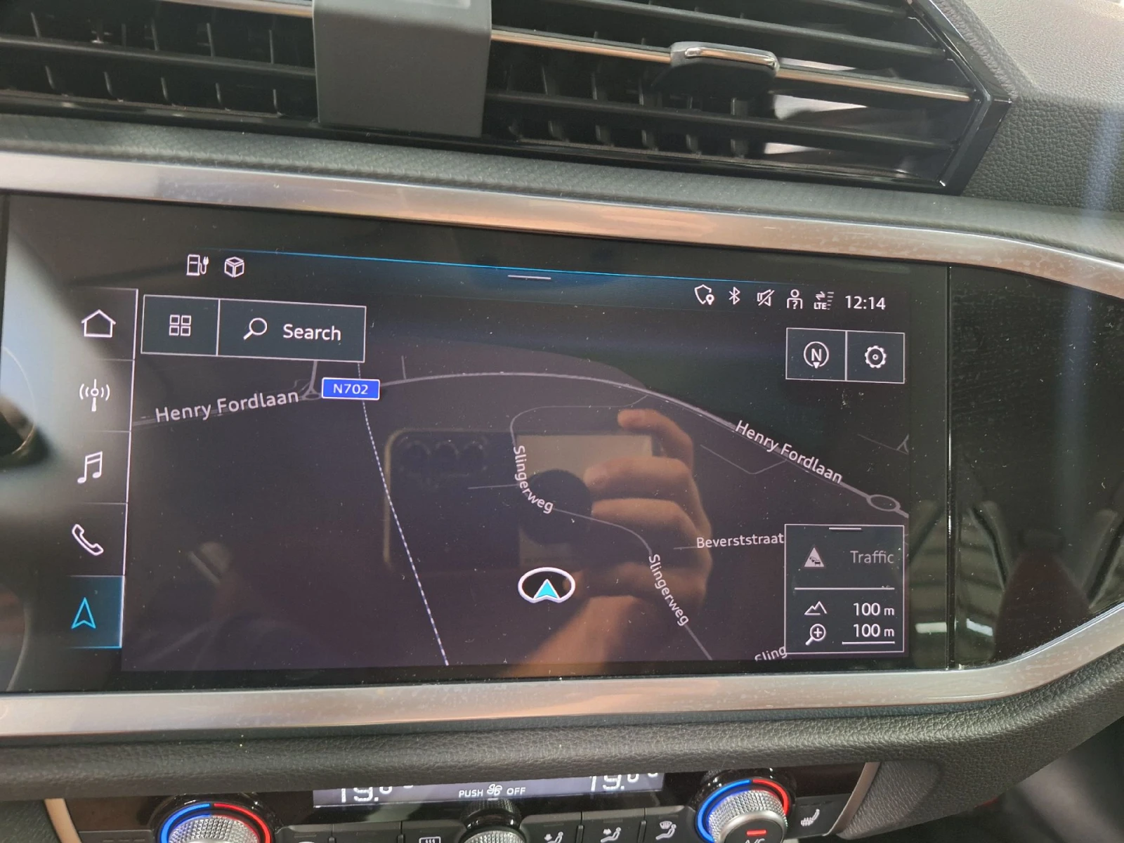 Audi Q3 Sportback 45 TFSI e S tronic Leather Navi, снимка 12 - Автомобили и джипове - 56205633