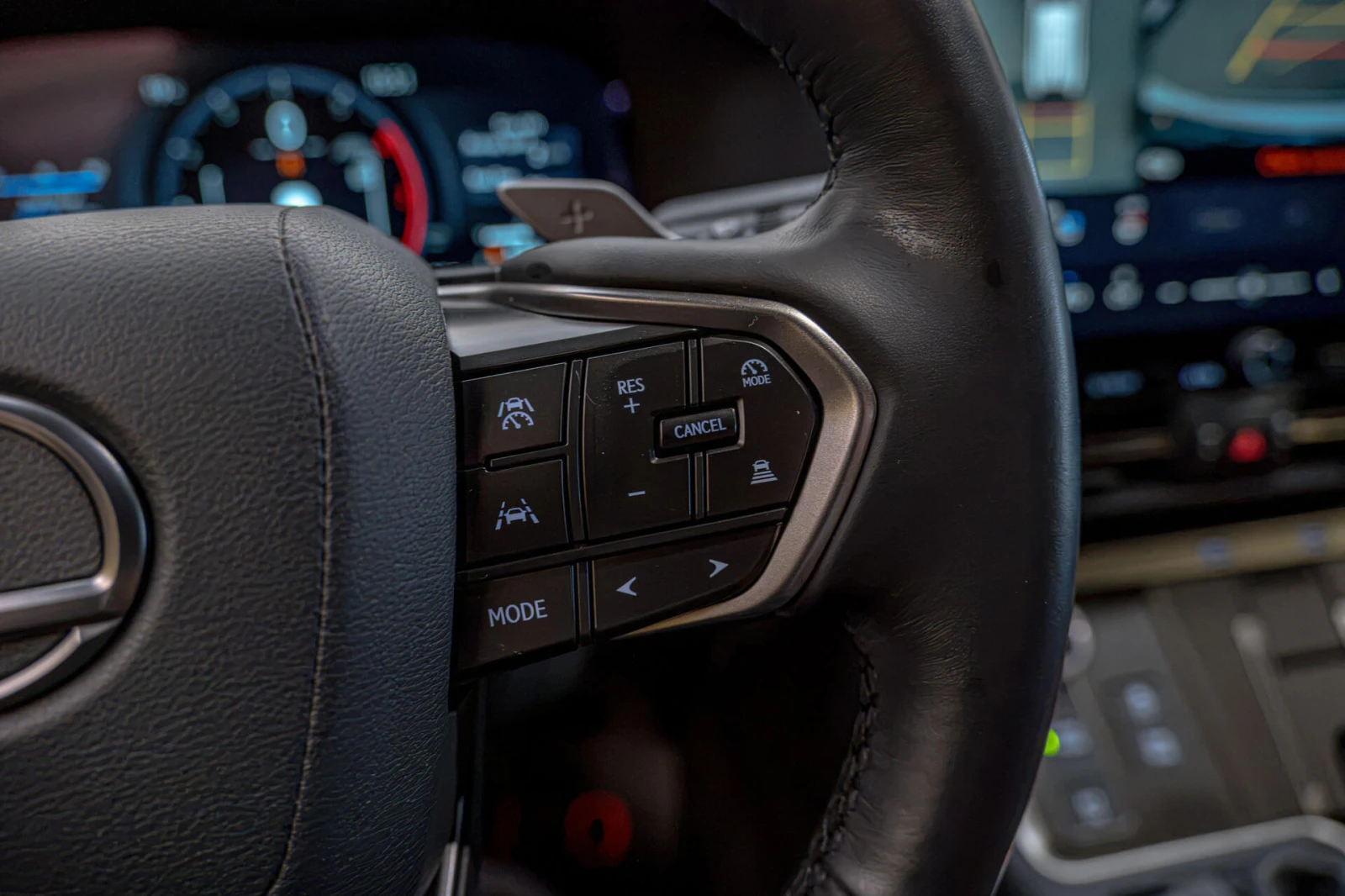 Lexus GX 550 HuD/Обдухване/Камера 360/6+ 1/Теглич/, снимка 9 - Автомобили и джипове - 56226338