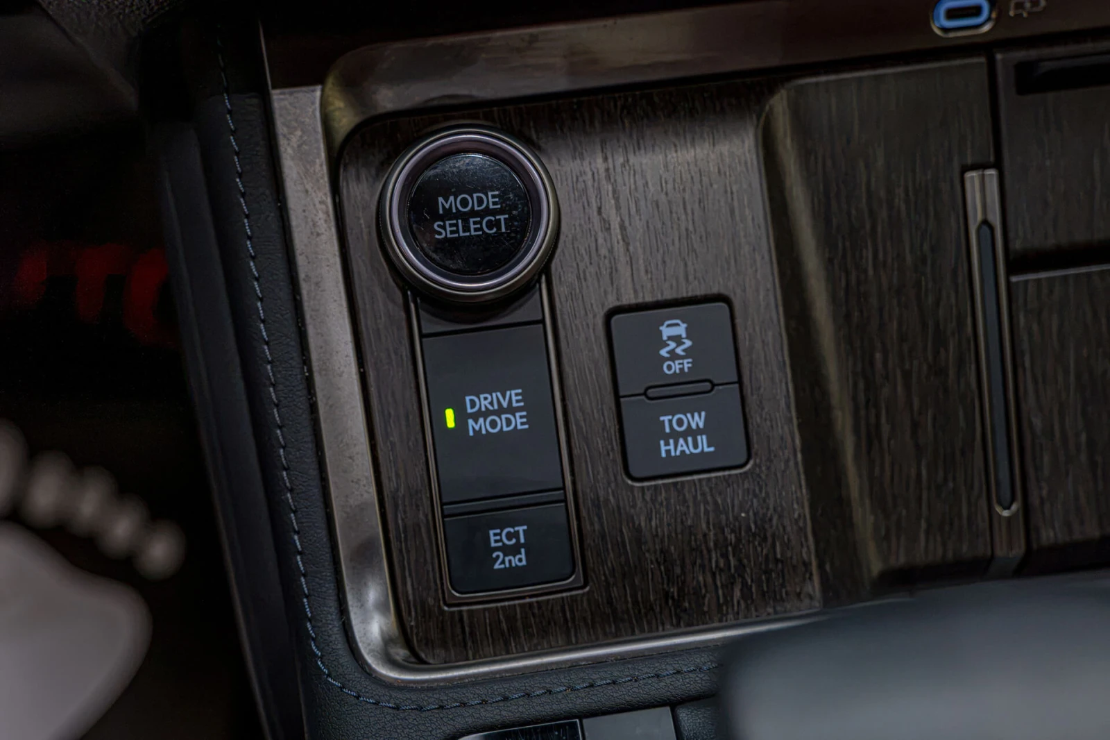 Lexus GX 550 HuD/Обдухване/Камера 360/6+ 1/Теглич/, снимка 15 - Автомобили и джипове - 56226338