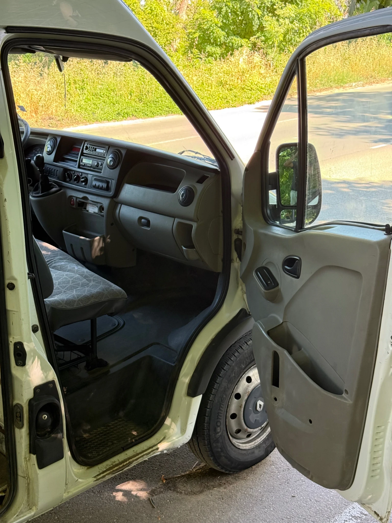 Renault Master, снимка 10 - Бусове и автобуси - 54972276