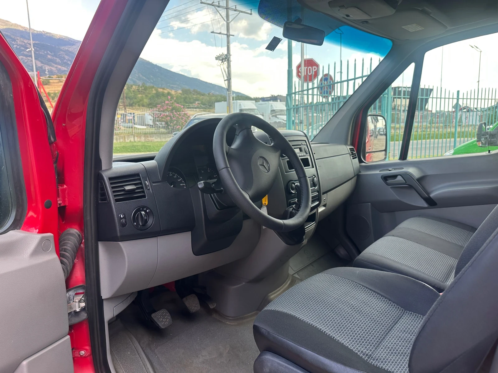 Mercedes-Benz Sprinter CDI* Климатроник* 8+ 1 места, снимка 8 - Бусове и автобуси - 55594455
