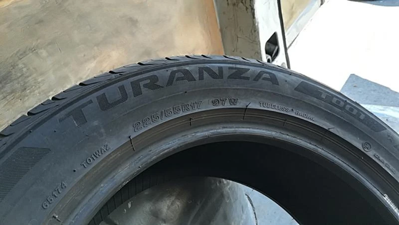 Гуми Летни 225/55R17, снимка 5 - Гуми и джанти - 25611773