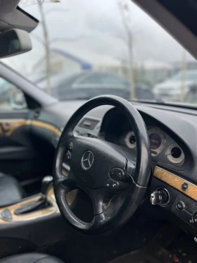 Mercedes-Benz E 320 642, снимка 12
