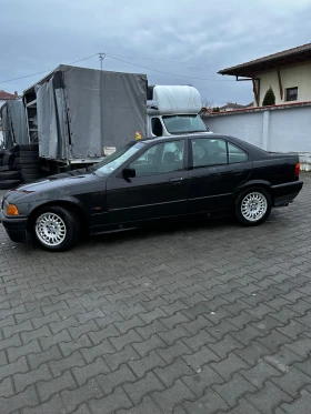 BMW 318, снимка 2