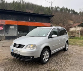 VW Touran 7-местен 2.0 TDI Автоматик, снимка 2